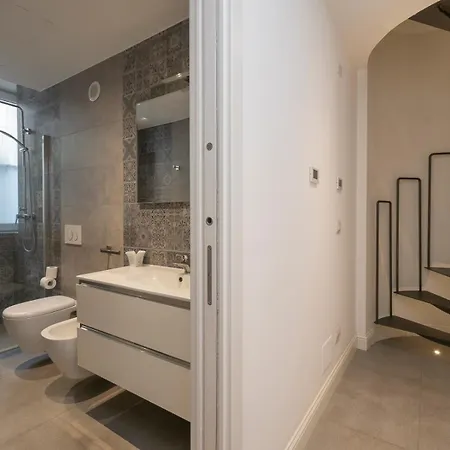 Xenia - Elegant Three-room In Moscova Area * מילאנו