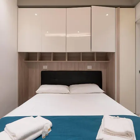 Apartment Xenia - Elegant Three-room In Moscova Area Milan