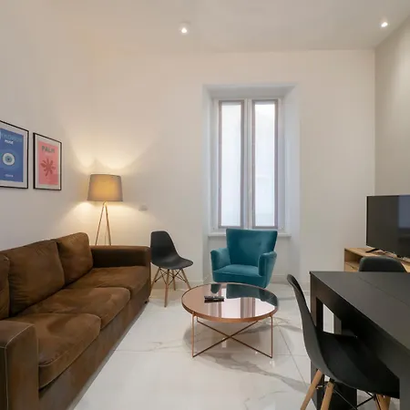 Apartment Xenia - Elegant Three-room In Moscova Area *