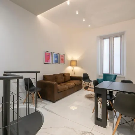 Xenia - Elegant Three-room In Moscova Area *